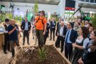 Live-Demonstration beim Eröffnungsrundgang auf der Sonderschau Waldumbau