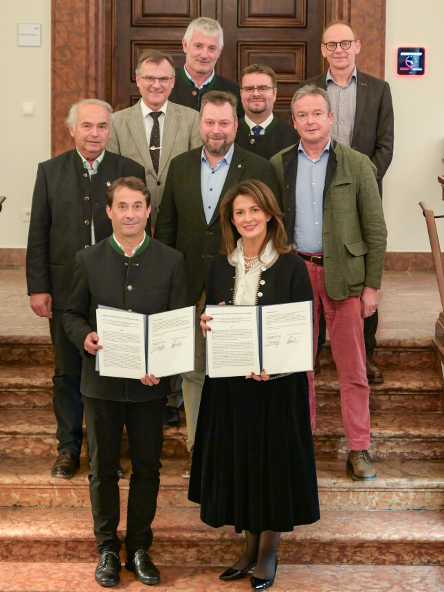 2025-10-30 Kooperationsvereinbarung Waldbauernschule Tsm 4245 Pia Regnet-stmelf